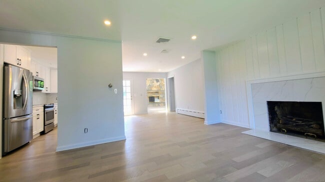 Building Photo - 76 Havemeyer Ln