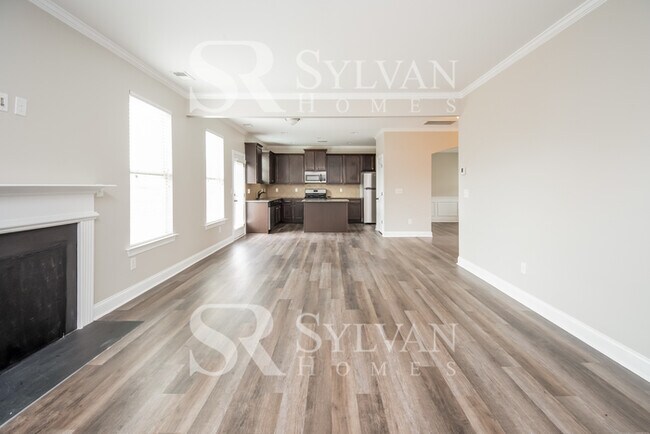 Building Photo - Enjoy living the good life in this 3 bedro...
