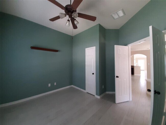 Building Photo - 26011 Silver Timbers Ln