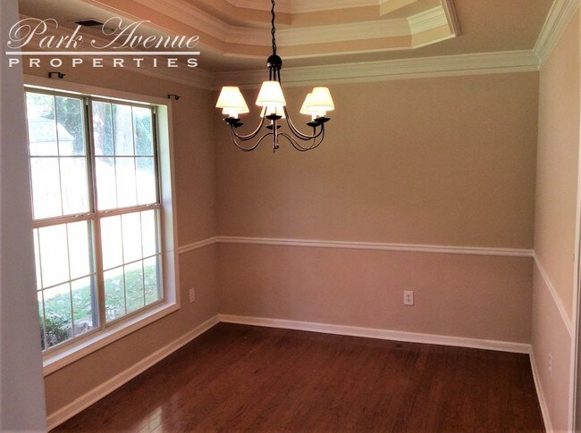 Building Photo - 1434 Claredon Dr