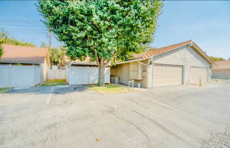 1250 E Shaw Ave, Fresno, CA 93710 House for Rent in Fresno, CA