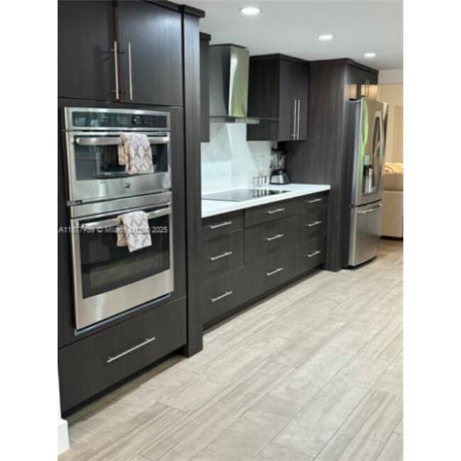 Building Photo - 3231 Salzedo St