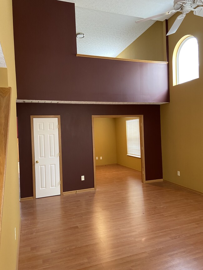 Great Room Dining Room Loft - 3200 Cumberland Woods Dr