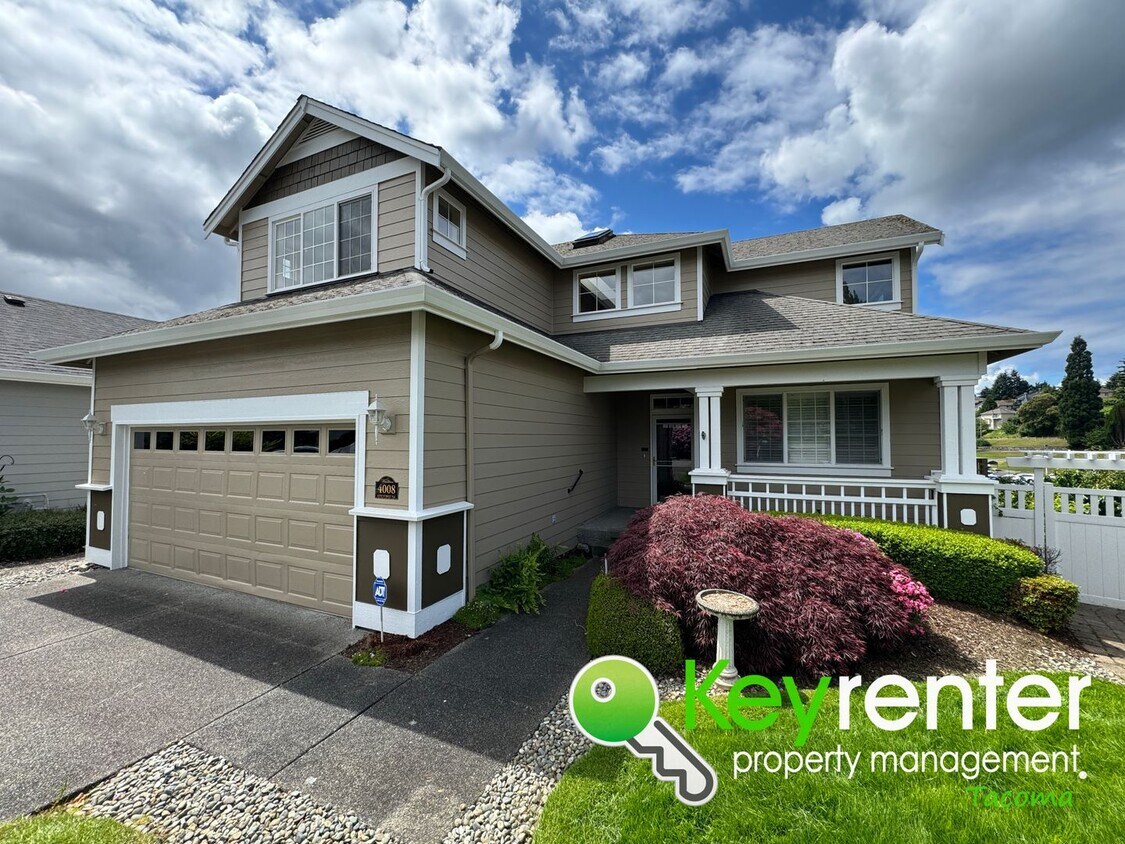 Primary Photo - Dream Home on North Shore Golf Course in T...