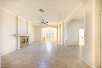 Building Photo - 1231 Parkhaven Ln