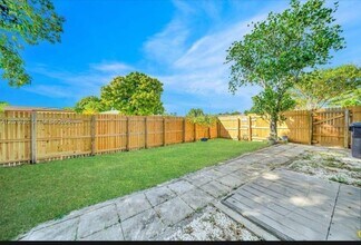 Building Photo - 6812 Rio Pinar