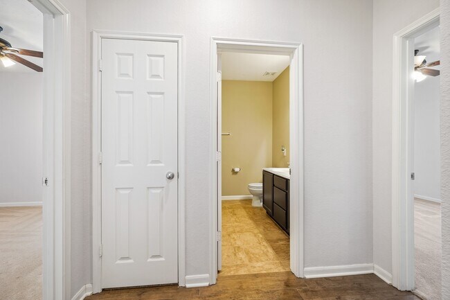 Foto del edificio - 2915 Coastal Prairie Ln