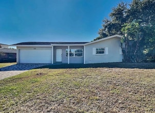 Building Photo - 1265 Stratford Dr