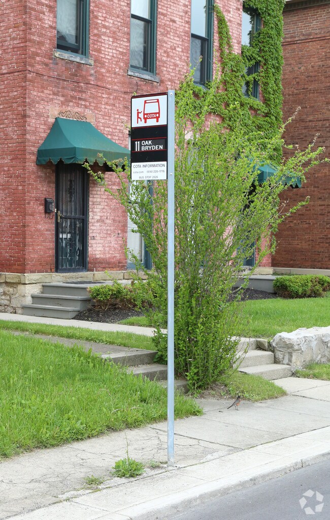 Building Photo - 597-601 Oak St