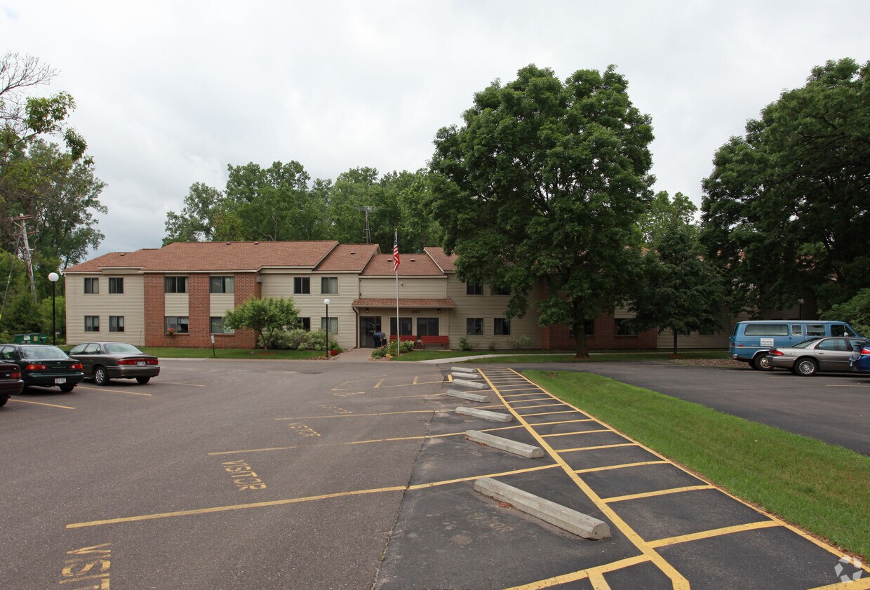 Primary Photo - Briarwood Apartments
