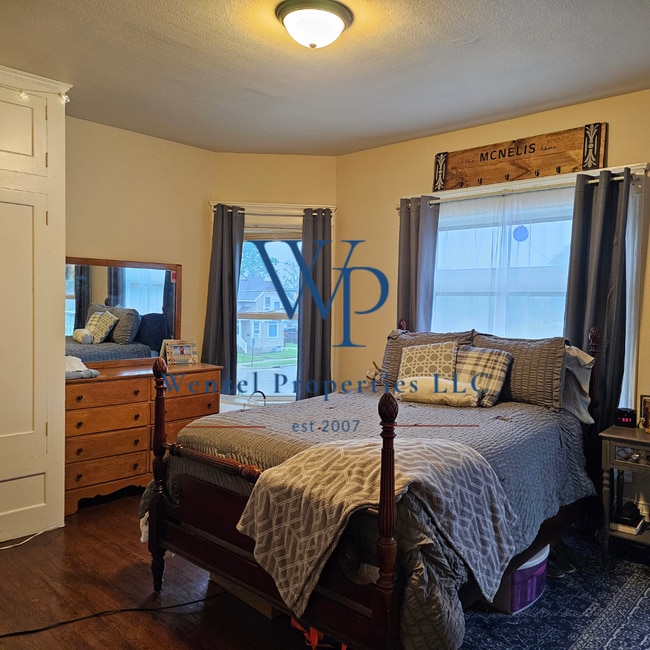 Dormitorio - 1215 Marshall St