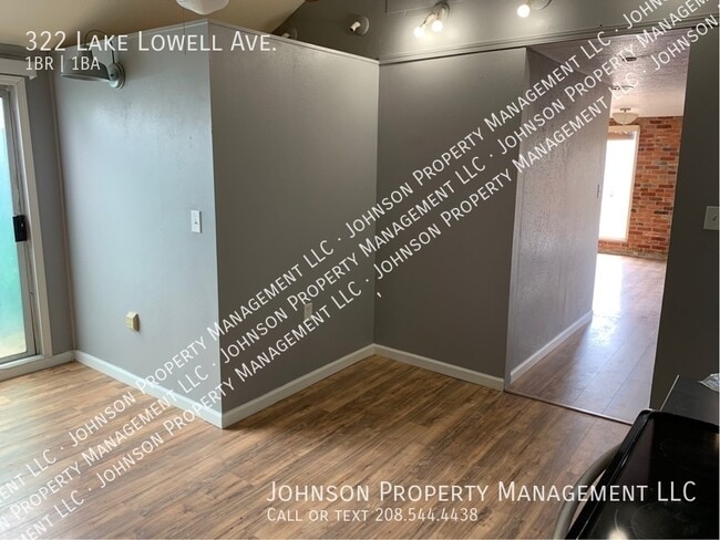 Building Photo - 322 Lake Lowell Ave