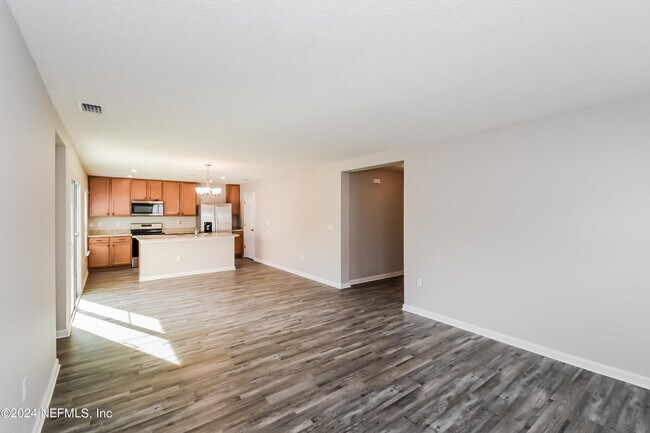 Building Photo - 15911 Hutton Ln