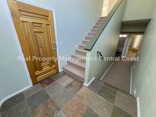 Foto del edificio - AVAILABLE JULY - Beautiful Grover Beach Ho...