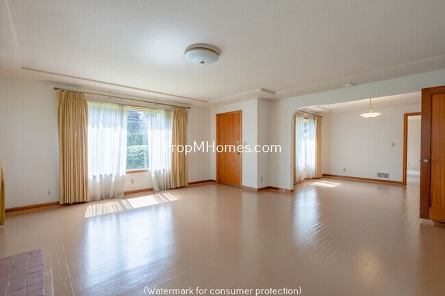 Foto del edificio - 15141 E Burnside St