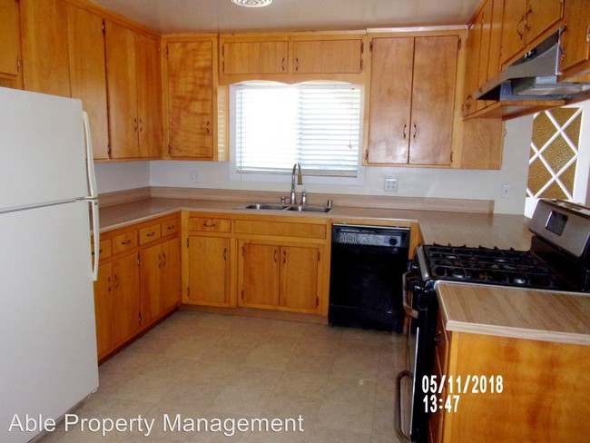 Building Photo - 3 br, 2 bath House - 8109 Worthington Street