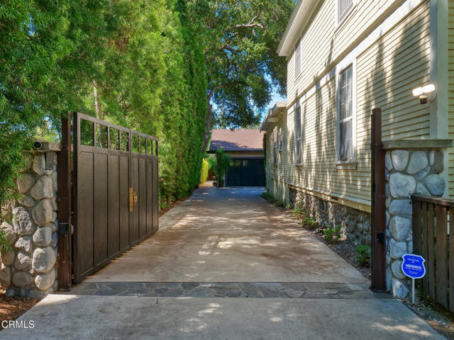 Building Photo - 475 Cypress Ave