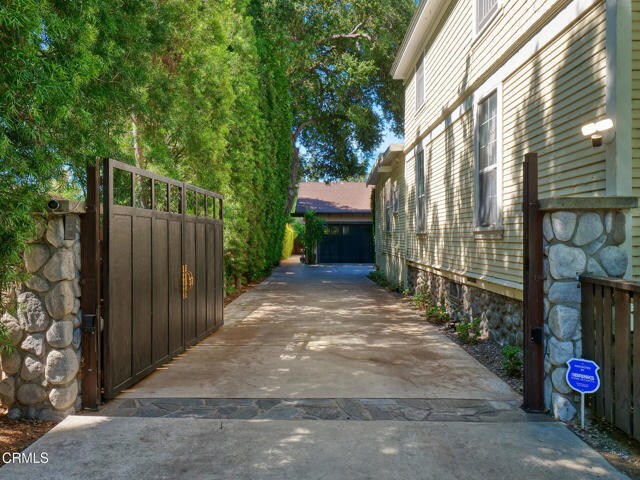 Foto del edificio - 475 Cypress Ave