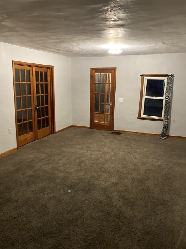 Building Photo - 403 Grand St