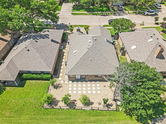 Foto del edificio - 2718 Laurel Oaks Dr