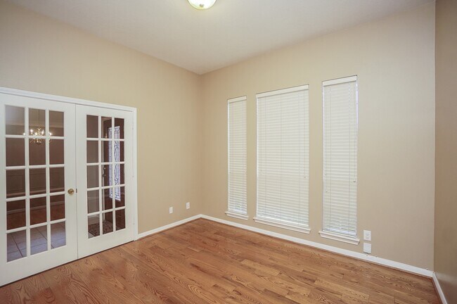 Foto del edificio - 9914 Clear Meadow Ln