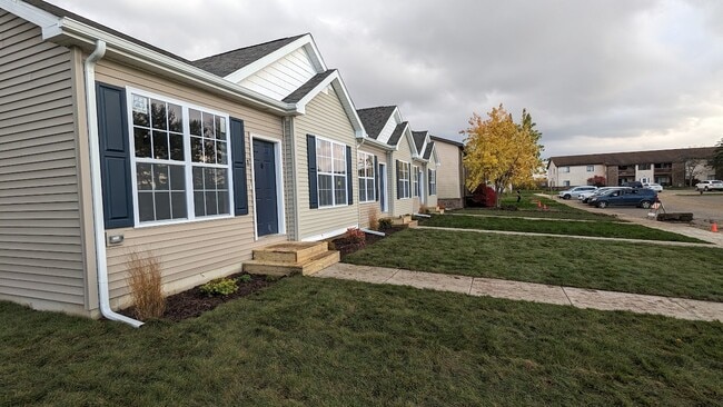 NEW to the community 2024, 2 & 3 Bedroom Townhomes - Hidden Harbor Villas