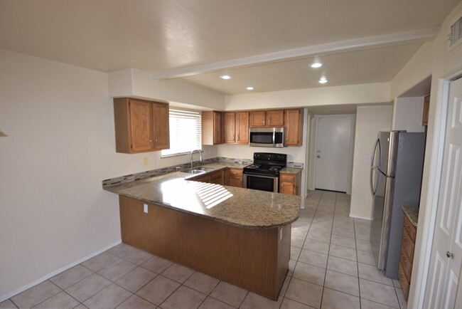 Building Photo - 4530 E Bannock St