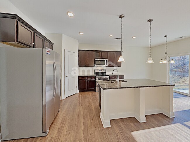 Foto del edificio - 121 Haeven Trail