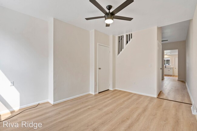 Foto del edificio - 2 br, 1 bath House - 321 Taylor Street