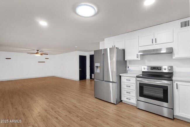 Foto del edificio - 14215 N 36th Way