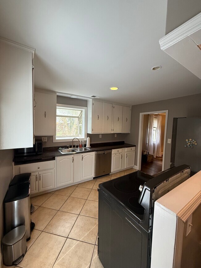 Cocina - 3315 Dumas Dr