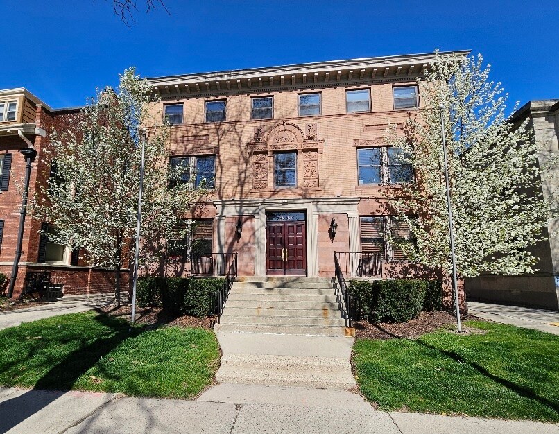 Primary Photo - 1437 N Prospect Ave