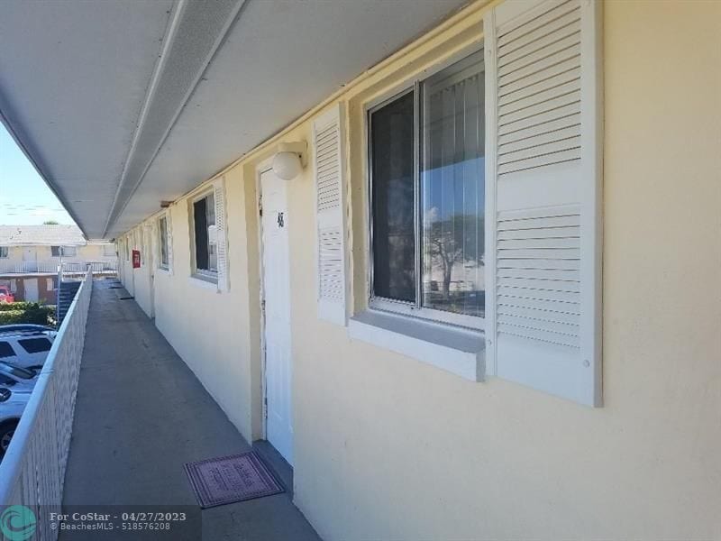 1501 Crescent Cir, Lake Park, FL 33403 Room for Rent in Lake Park, FL