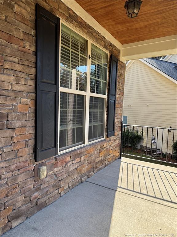 Building Photo - 495 Rolling Pines Dr