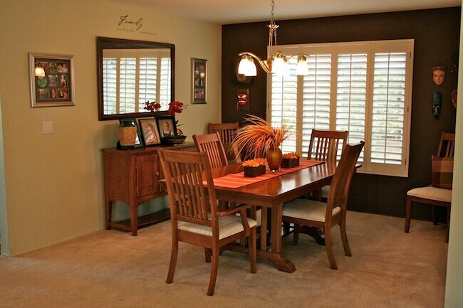 Foto del edificio - 751 Mundy Ter