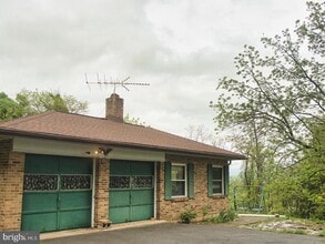Building Photo - 7880 Chambers Hill Rd