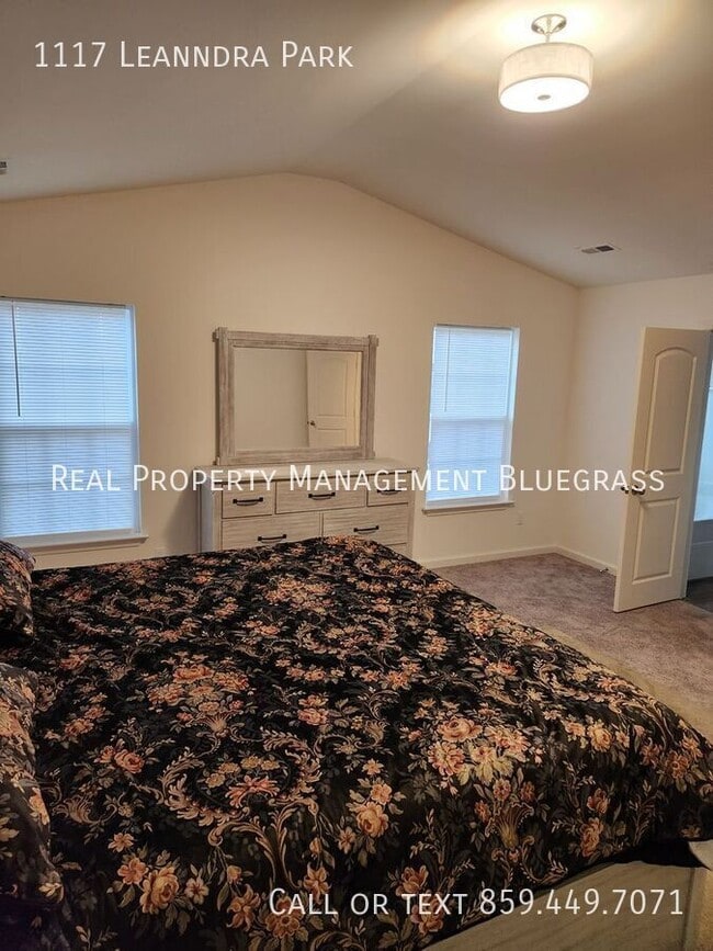 Foto del edificio - 1117 Leanndra Pk