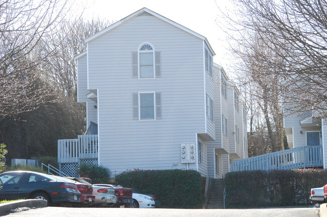 Building Photo - Barnwell Colony