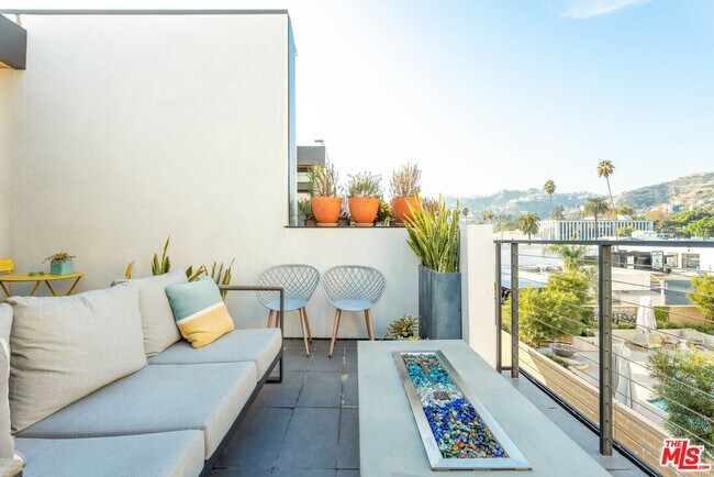 Foto del edificio - 7584 W Skye Way