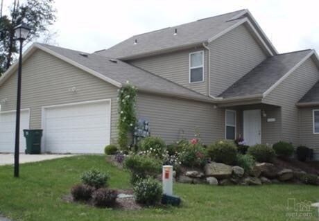 Primary Photo - 18 Fountain Drive