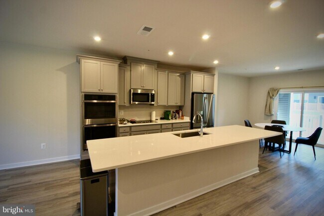 Foto del edificio - 4619 Olivine Dr