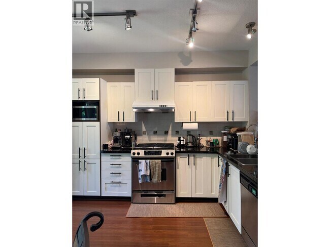 Building Photo - 3065 Dayanee Springs Blvd