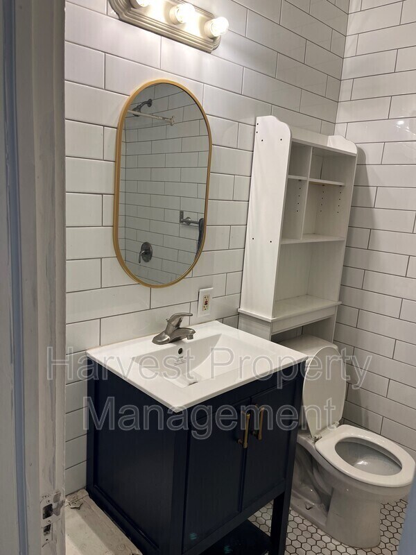 Primary Photo - 703 W Maple St