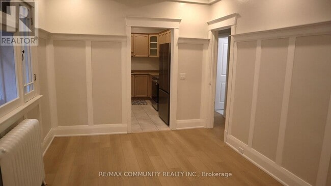 Building Photo - 731 Coxwell Ave