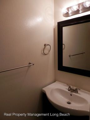 Fotografía del edificio - 13525 Village Dr