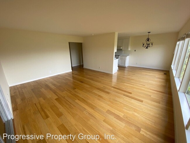 Building Photo - 47-49 Lyford Dr
