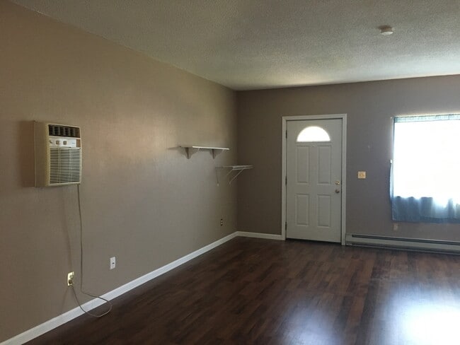 Building Photo - Fairchild AirForce Base 3 Bedroom 1 Bath Home