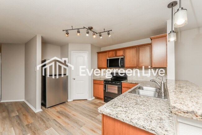 Foto del edificio - 1501 Meadow Creek Dr