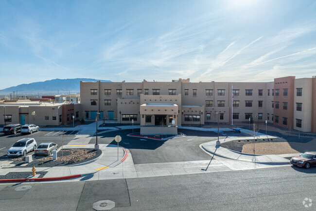 Front Entrance - Ativo of Albuquerque