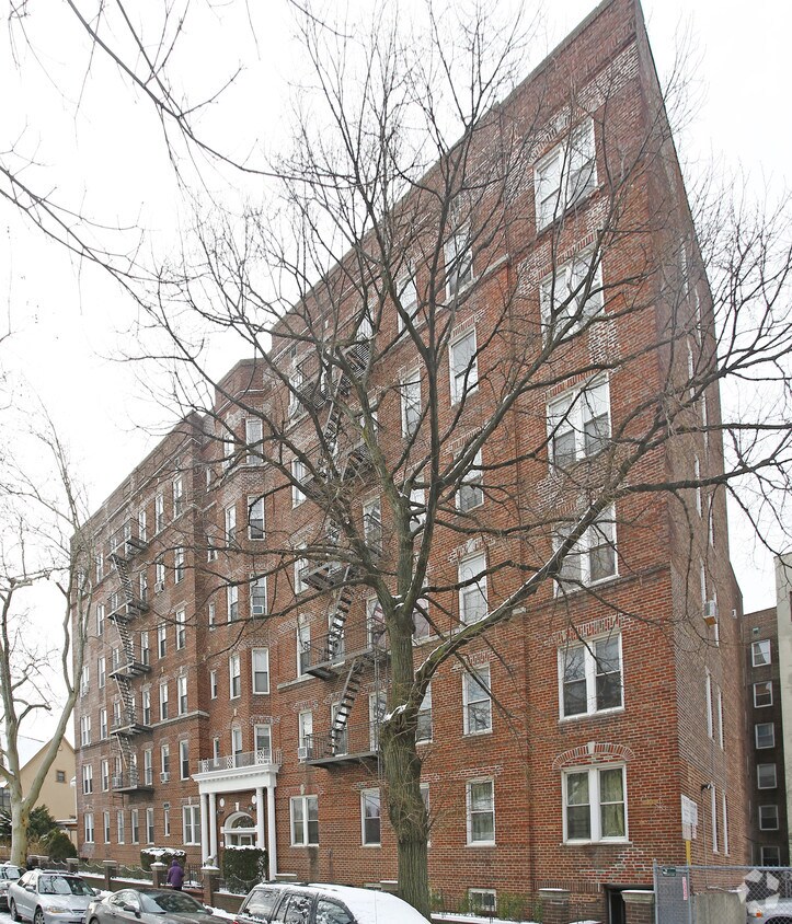 Building Photo - 120 Kenilworth Pl